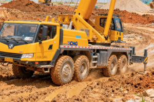 Truck Crane XCMG 25 Ton